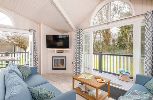 Milford on Sea Ski Chalet | 3 bedroom accommodation in Milford-on-Sea, Nr Lymington