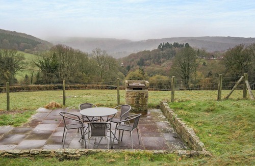 Lydney Cottage | 3 bedroom accommodation in Hewelsfield, near Lydney