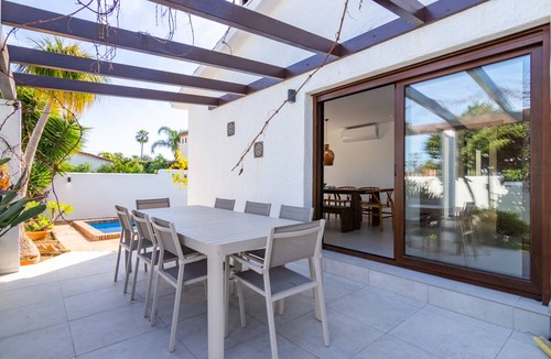San Pedro de Alcantara Villa | 300 m² Villa ∙ 4 bedrooms ∙ 8 guests
