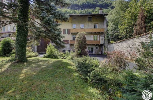 Cerdon House | 330 m² Gîte ∙ 8 bedrooms ∙ 20 guests