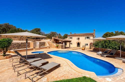 Felanitx House | 340 m² Finca ∙ 4 bedrooms ∙ 8 guests
