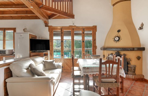 Benaojan House | 360 m² Finca ∙ 5 bedrooms ∙ 14 guests