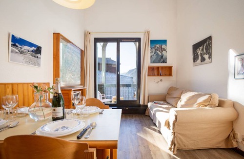 Chamonix City Centre Apartment | 39 m² Apartment ∙ 2 bedrooms ∙ 4 guests