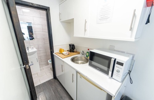 Selly Oak Apartment | 39 North Road Studios Near QE and UOB
