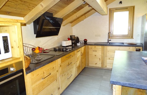 Abondance Ski Chalet | 4 bedroom detached chalet ABONDANCE nature environment.