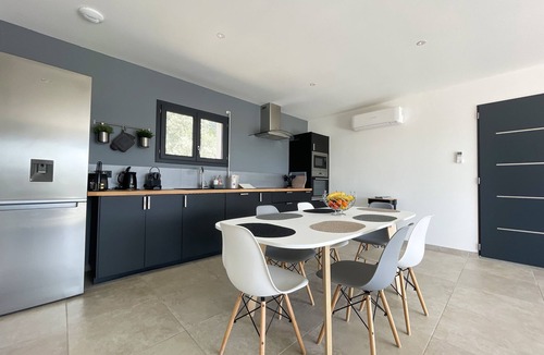 Brujas Villa | 4* villa with 2 bedrooms, air conditioning and private pool