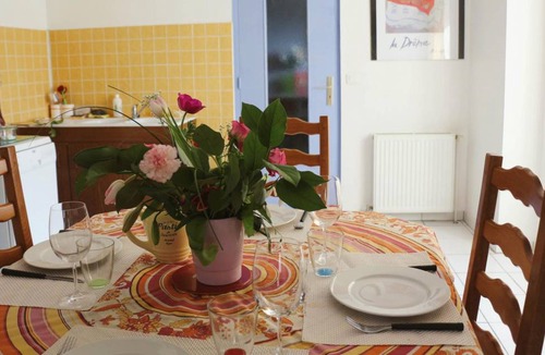 Chateauneuf-de-Galaure House | 47 m² Gîte ∙ 2 bedrooms ∙ 5 guests