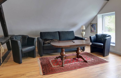 Hehlen House | 496 m² House ∙ 1 bedroom ∙ 20 guests