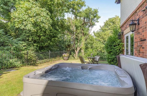 Belper Cottage | 5 Bed in Belper (oc-b29775)