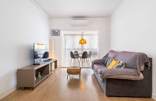 Eixample Apartment | 50 m² Apartment ∙ 1 bedroom ∙ 3 guests