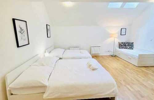 Nove Mesto Apartment | 50 m² Apartment ∙ 1 bedroom ∙ 6 guests