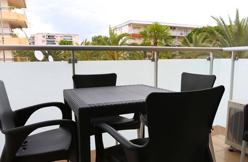 Salou City Centre Apartment | 55 m² Apartment ∙ 2 bedrooms ∙ 5 guests