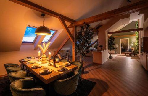 Karlin Apartment | 55 m² Apartment ∙ 6 bedrooms ∙ 14 guests