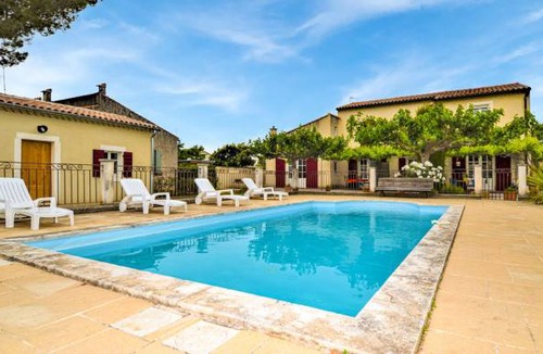 Maillane House | 6 bedroom accommodation in Maillane