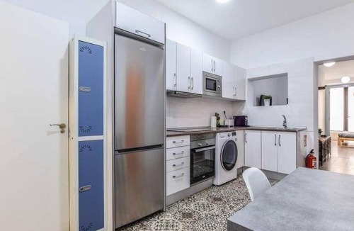 Embajadores Apartment | 60 m² Apartment ∙ 3 bedrooms ∙ 7 guests