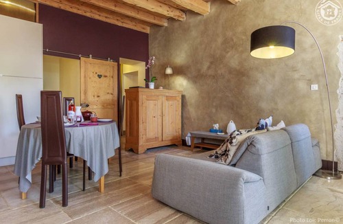 Brison-Saint-Innocent House | 60 m² Gîte ∙ 2 bedrooms ∙ 4 guests