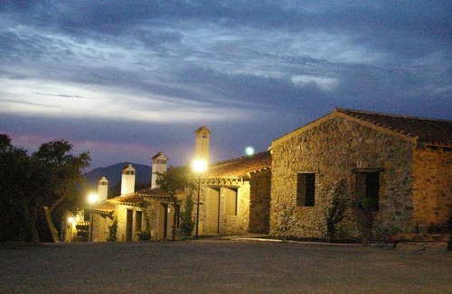 El Madrono Resort | 60 m² Resort ∙ 2 bedrooms ∙ 11 guests