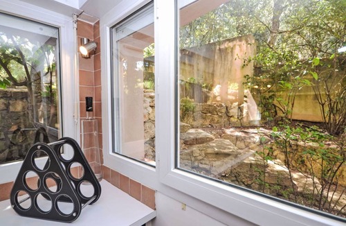 Fuveau Apartment | 70 m² Apartment ∙ 1 bedroom ∙ 4 guests