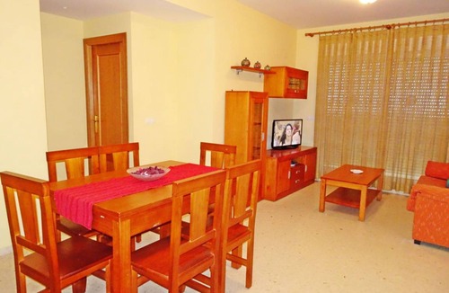 Platja de Piles Apartment | 70 m² Apartment ∙ 2 bedrooms ∙ 5 guests