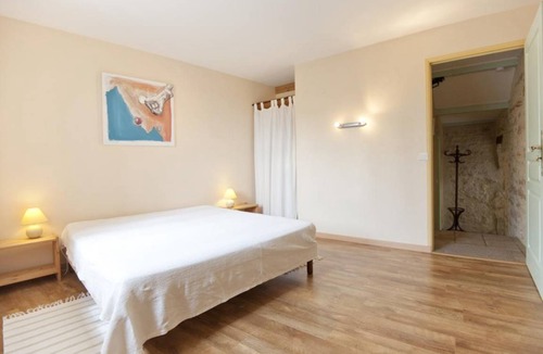 Courmangoux House | 70 m² Gîte ∙ 2 bedrooms ∙ 5 guests