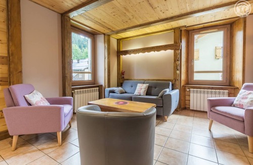 Flumet House | 75 m² Gîte ∙ 3 bedrooms ∙ 6 guests