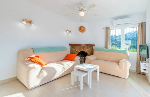Arnella House | 80 m² House ∙ 3 bedrooms ∙ 5 guests