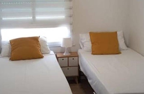 Patraix Apartment | 85 m² Apartment ∙ 3 bedrooms ∙ 8 guests