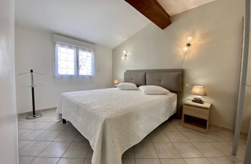 Roquefort-des-Corbieres House | 86 m² Gîte ∙ 2 bedrooms ∙ 4 guests