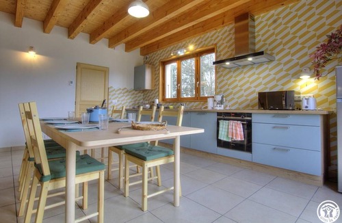Chevry House | 88 m² Gîte ∙ 2 bedrooms ∙ 6 guests