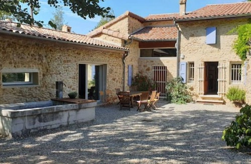 Saint-Vincent-la-Commanderie Villa | A paradise with view of the cote du Rhone valley