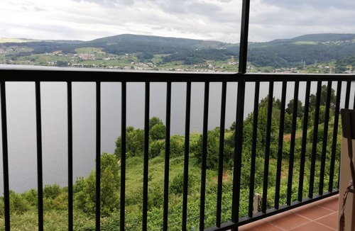 Ribadavia House | a haven of peace with magnificent views