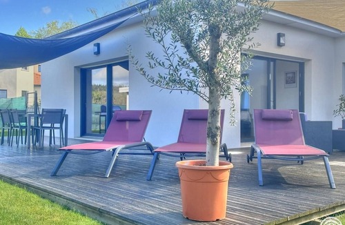 Jujurieux House | A l'Orée des Vignes - JUJURIEUX