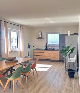 Schwanau Apartment | AMAO-Obsidian - Spacious Apartment - 8 Guests - 2 Parking Spaces
