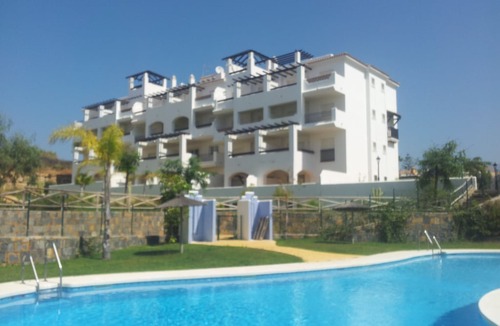San Luis de Sabinillas Apartment | Amazing terrace middle floor apartment!