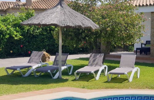 Conil de la Frontera House | Andalusian Style, Large Pool, Terrace with Pool View, Fireplace - Casa Herera -
