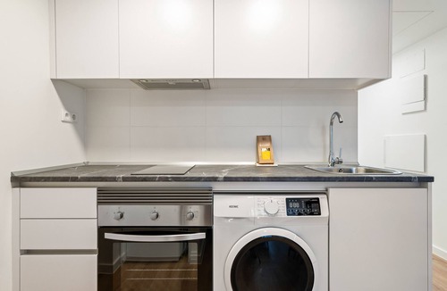 San Sebastian de los Reyes Apartment | apartamento reformado con garaje y piscina de alquiler temporal