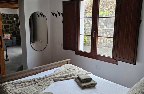 Los Valles Apartment | Apartamento Situado en el Pueblo de los Valles