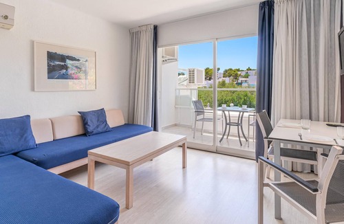 Cala Ferrera Apartment | Apartamentos Ferrera Secret with Balcony & Wi-Fi