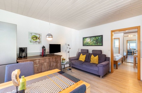 Bad Peterstal-Griesbach Apartment | Apartment 'Rose' with Private Terrace, Shared Garden and Wi-Fi