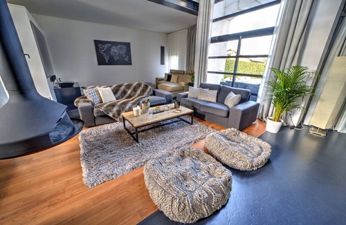 Saint-Genis-Pouilly Apartment | Apartment ∙ 8 guests