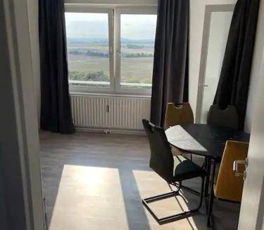 Niederursel Apartment | Apartment ∙ 2 bedrooms ∙ 4 guests