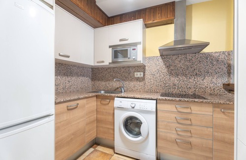 Alcala de la Selva Apartment | Apartment 'Casa El Cojo 1a' with Balcony and Wi-Fi
