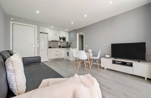 Calafell Apartment | Apartment 'Calafenga' with Sea View, Wi-Fi and Air Conditioning