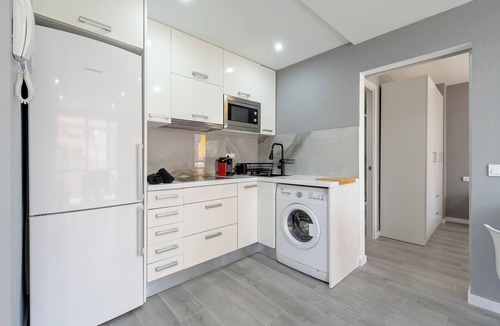 Calafell Apartment | Apartment 'Calafenga' with Sea View, Wi-Fi and Air Conditioning