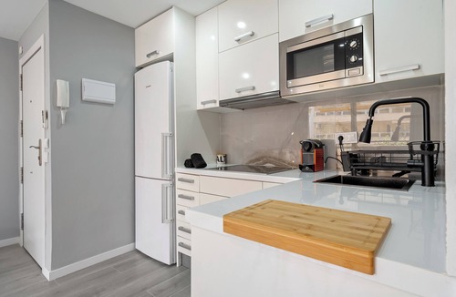 Calafell Apartment | Apartment 'Calafenga' with Sea View, Wi-Fi and Air Conditioning