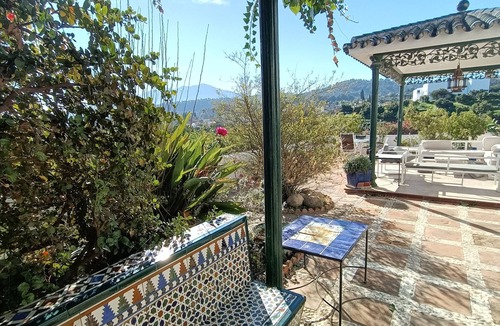 Coin Apartment | Apartment 'Casa Romana' with Mountain View, Wi-Fi and Fans