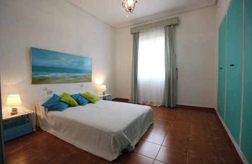 Port de Sagunt Apartment | Apartment "Casa Viva" with Balcony & Wi-Fi