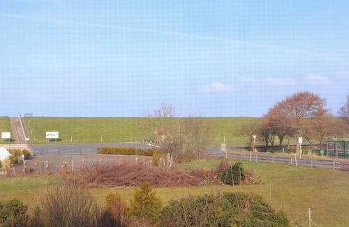 Neufeld Apartment | Apartment "Strandaster" only a few minutes walk from the dike!