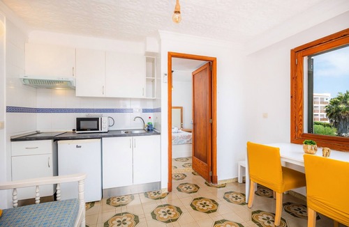 Cala d'Or Apartment | Apartment 'Felipe 1-5' with Terrace, Shared Pool & Wi-Fi