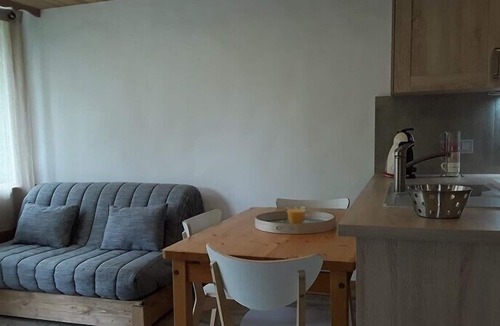 Cohennoz Apartment | Apartment for 4 people with separate bedroom